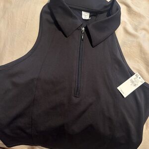 Old Navy Razorback Collard WOrkiut Crop - powersoft - New with tags